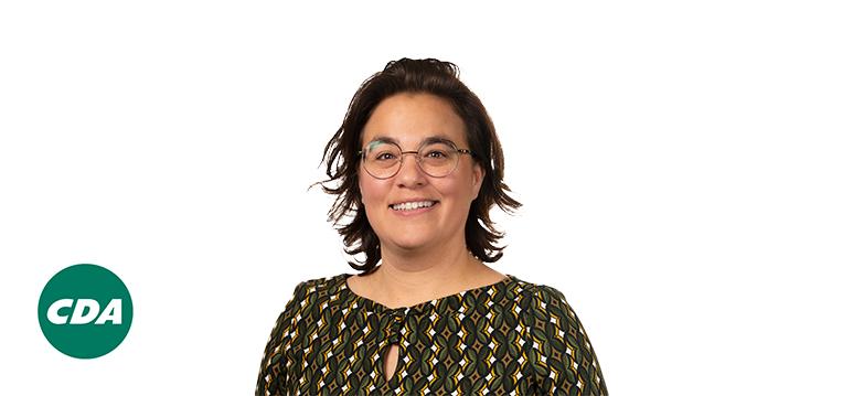 Portretfoto Eveline Tijmstra met partijlogo CDA