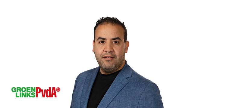 Portretfoto Mohammed Mohandis met partijlogo GroenLinks-PvdA