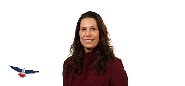 Portretfoto Annelotte Lammers met partijlogo PVV