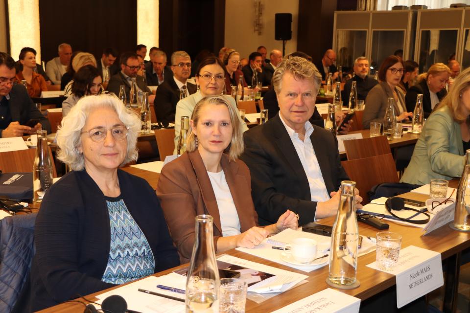 De delegatie van de OVSE PA in Hongarije. 