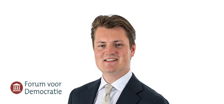 Portret van Schenk met logo FvD.