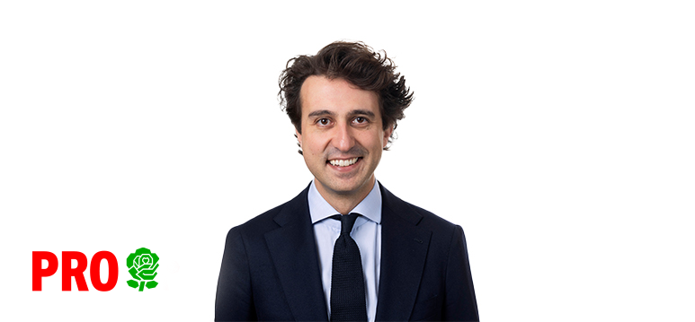 Portretfoto van Klaver met logo PRO.