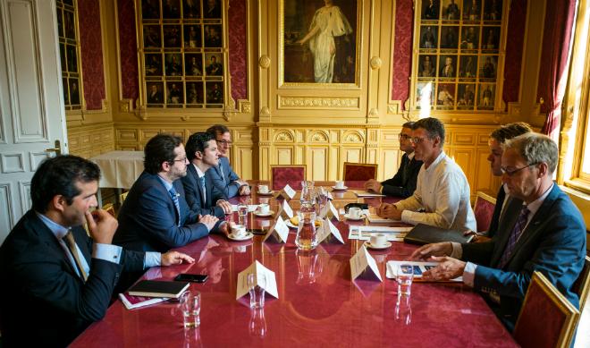 Argentijnse Kamerleden bezoeken de Tweede Kamer