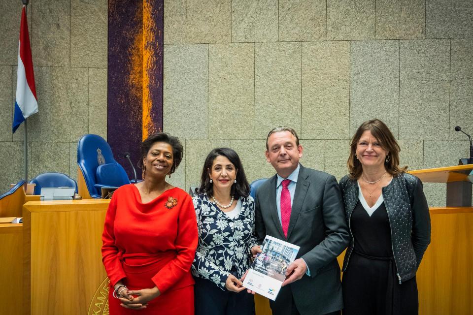 Aanbieding van het gezamenlijke jaarverslag van de Nationale ombudsman, de Kinderombudsman en de Veteranenombudsman over 2018.