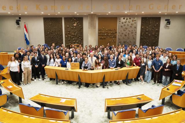 Alle deelnemers aan de V100 2026.