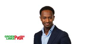 portretfoto Habtamu de Hoop met partijlogo GL-PvdA